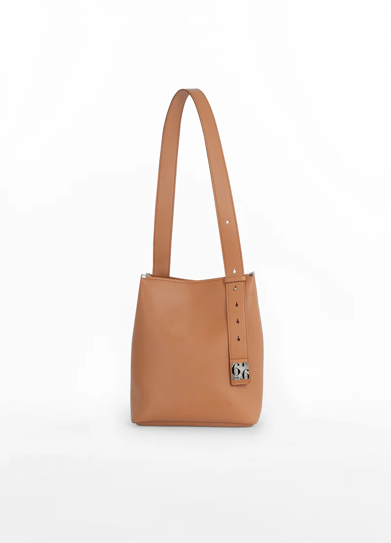 800x (22) Nest - Caramel Brown