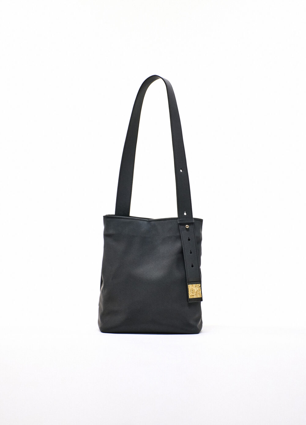 nest-gray-product-1 Nest - 深灰色麂皮