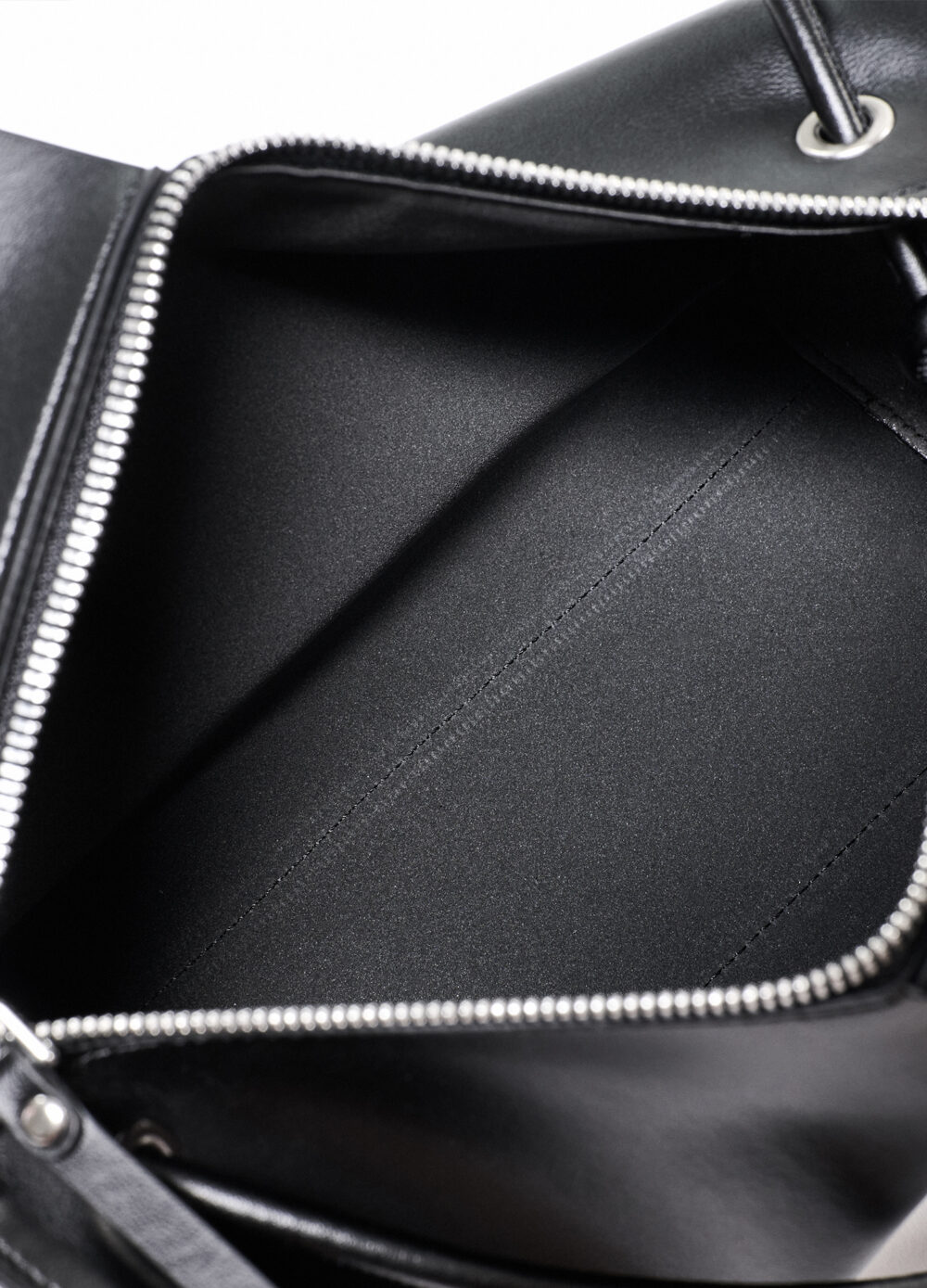 Twist-product-black-10 Twist - 經典黑