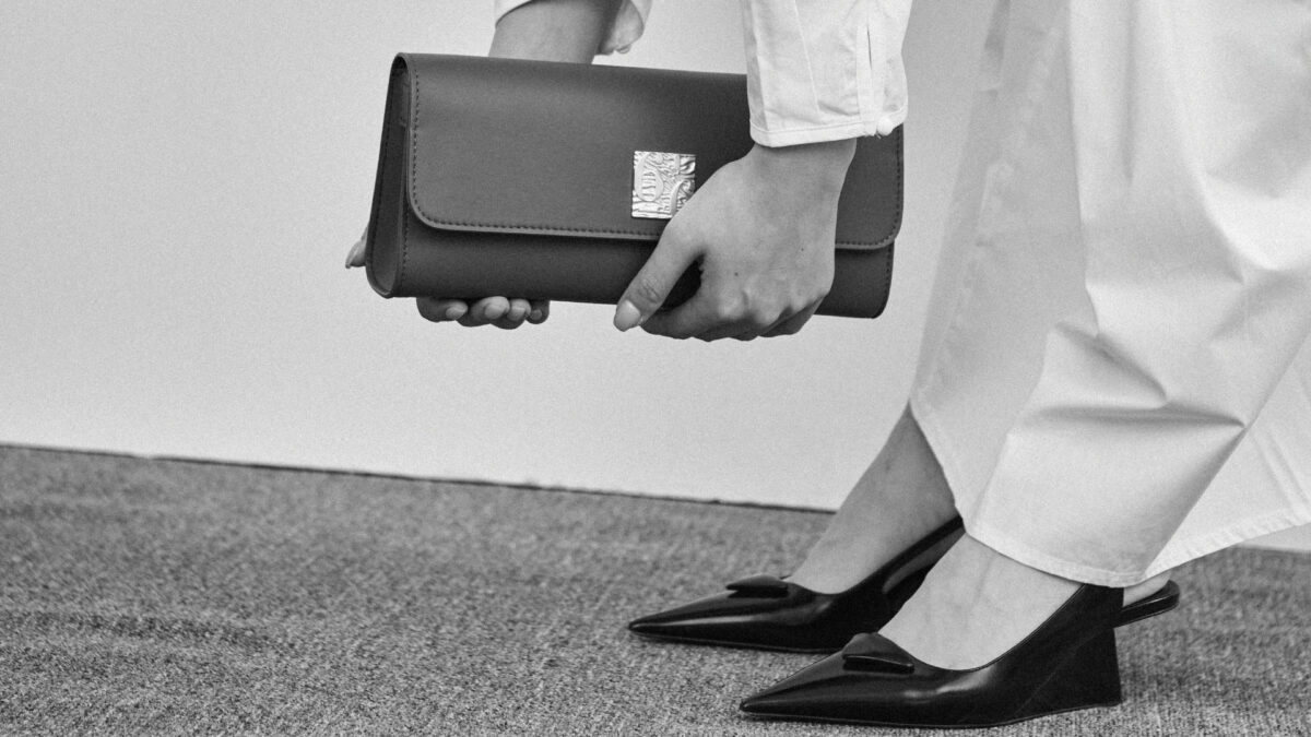 Jun616xteen_envelope_grey